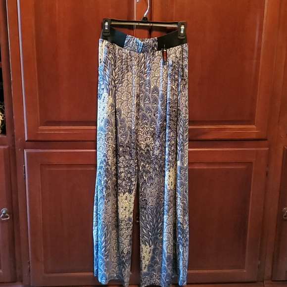 New Palazzo Pants - Picture 1 of 3